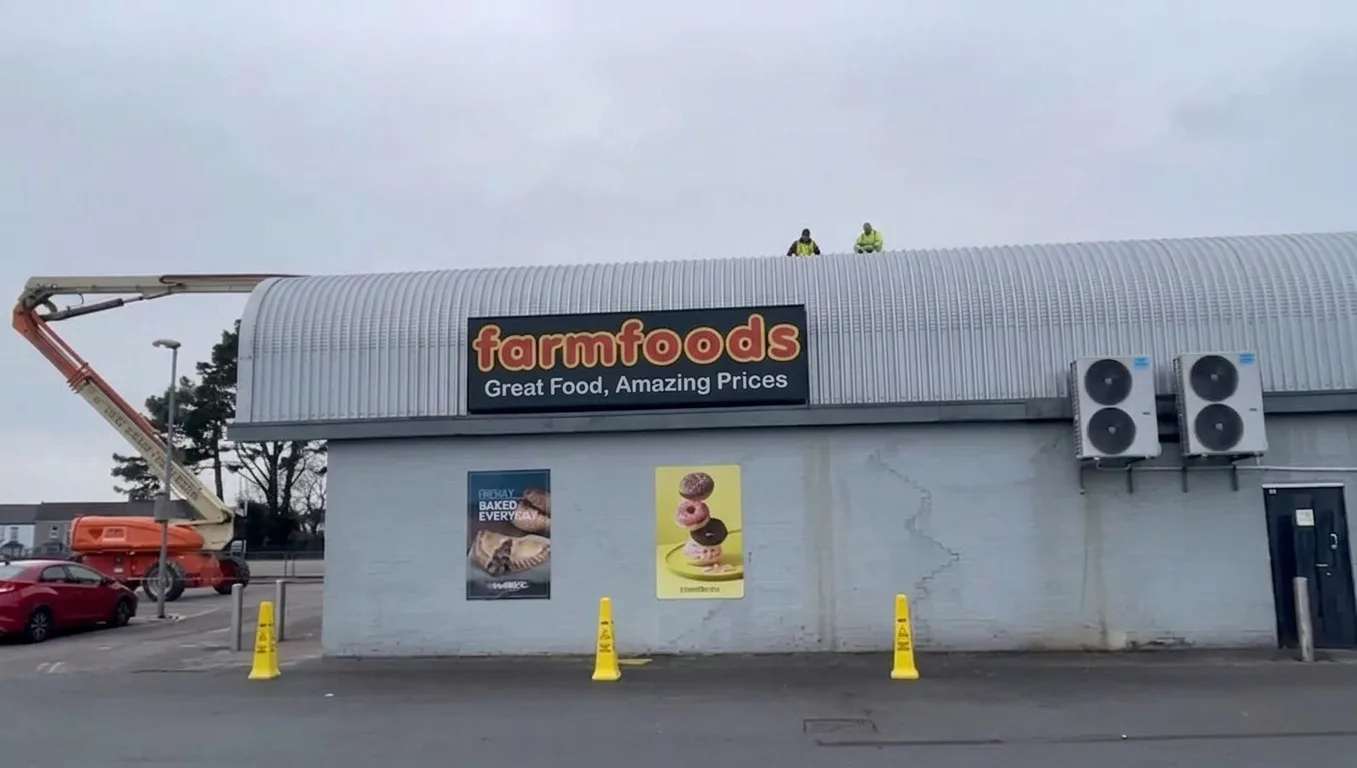 Farmfoods supermarket roof and cladding cleaning with cherry picker - Plymouth