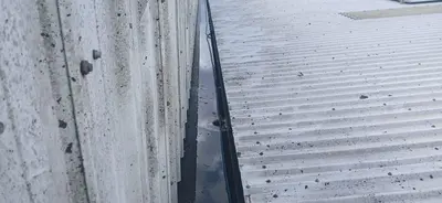 Commercial Warehouse Roof, Cladding and Gutter Cleaning - Desborough (Kettering Area) - photo 4