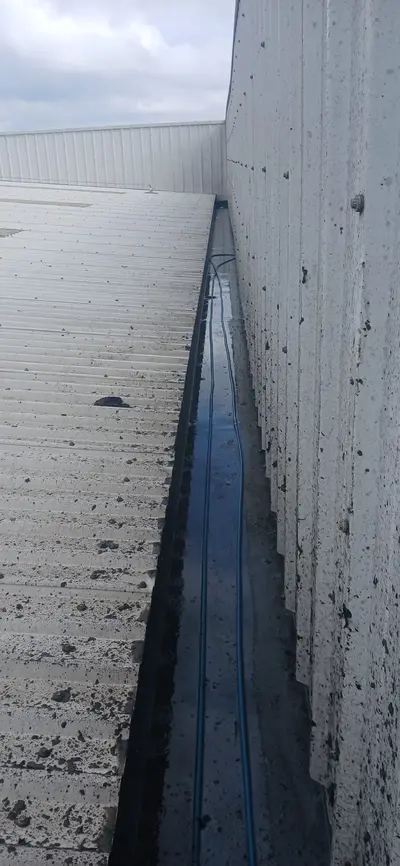 Commercial Warehouse Roof, Cladding and Gutter Cleaning - Desborough (Kettering Area) - photo 7