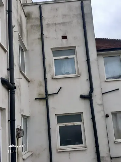 Council Housing Render Cleaning Programme - Northampton (2024-2025) - photo 17