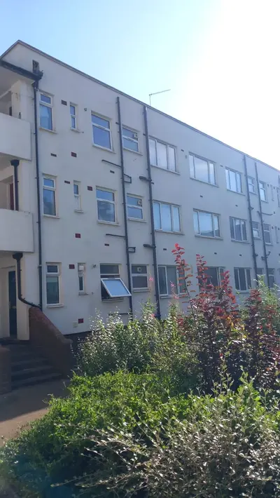 Council Housing Render Cleaning Programme - Northampton (2024-2025) - photo 3