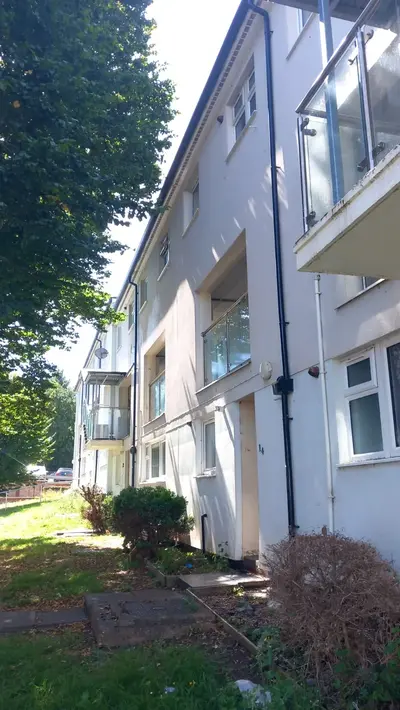 Council Housing Render Cleaning Programme - Northampton (2024-2025) - photo 4