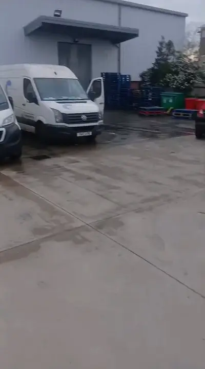 Warehouse Exterior Cleaning - Lung Wah Chong, Oxford (OX2 0FA) - photo 2