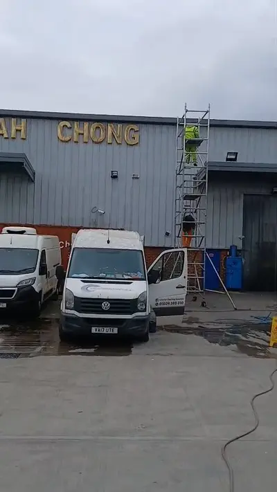 Warehouse Exterior Cleaning - Lung Wah Chong, Oxford (OX2 0FA) - photo 5